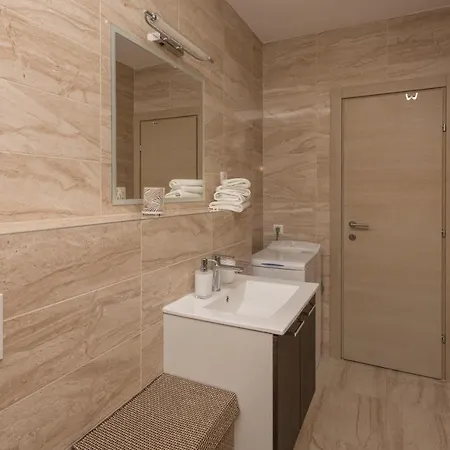 Hadria ماكارسكا