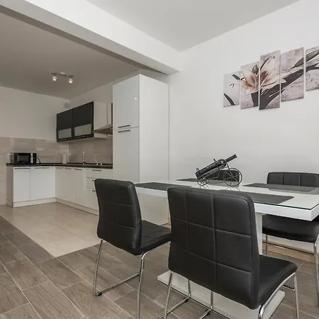 Hadria Gasthof Makarska