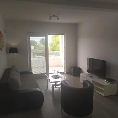 Hadria בית הארחה