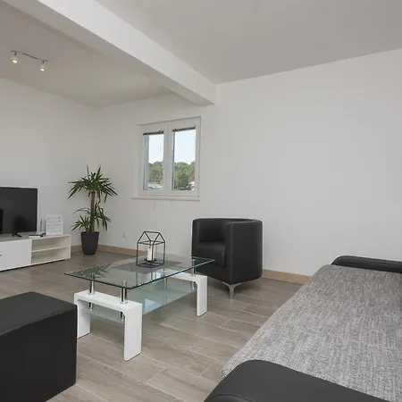 Hadria בית הארחה