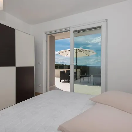 Hadria בית הארחה