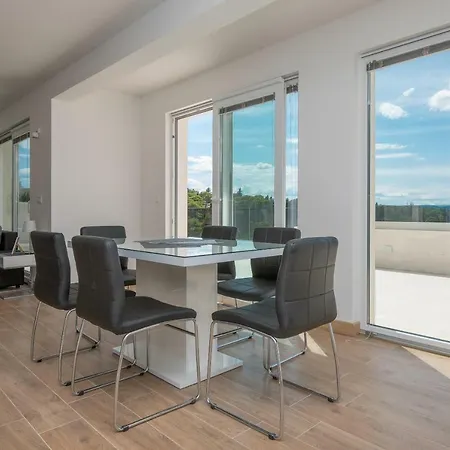 בית הארחה Hadria