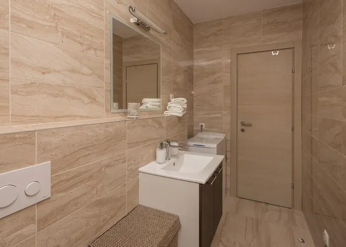 Hadria 马卡尔斯卡